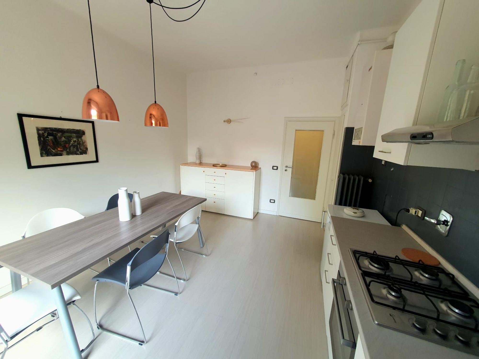 Spacious Three-Room Apartment In Saragozza Boloňa Exteriér fotografie