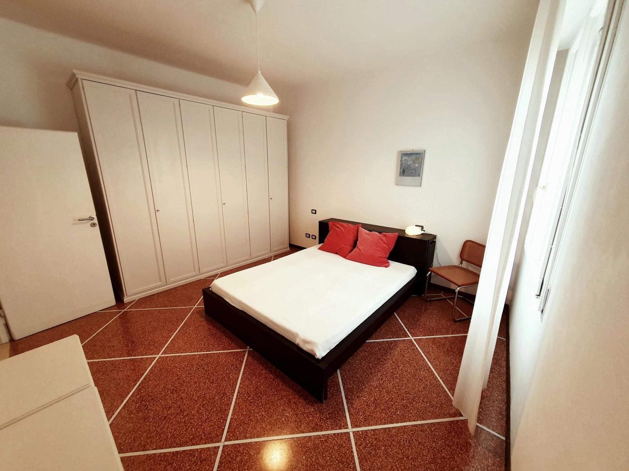 Spacious Three-Room Apartment In Saragozza Boloňa Exteriér fotografie